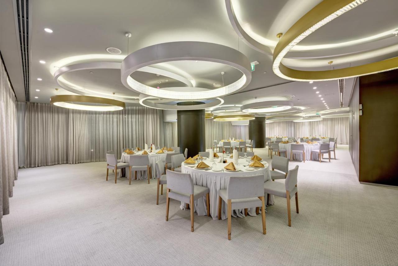The Act Hotel Szardża Zewnętrze zdjęcie The ballroom