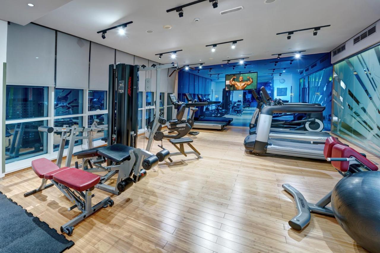 The Act Hotel Szardża Zewnętrze zdjęcie The gym at the hotel