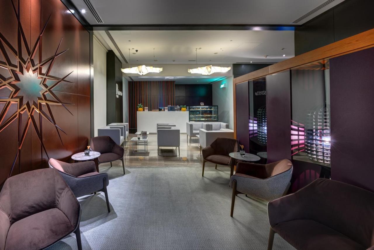 The Act Hotel Szardża Zewnętrze zdjęcie The lounge at the airport